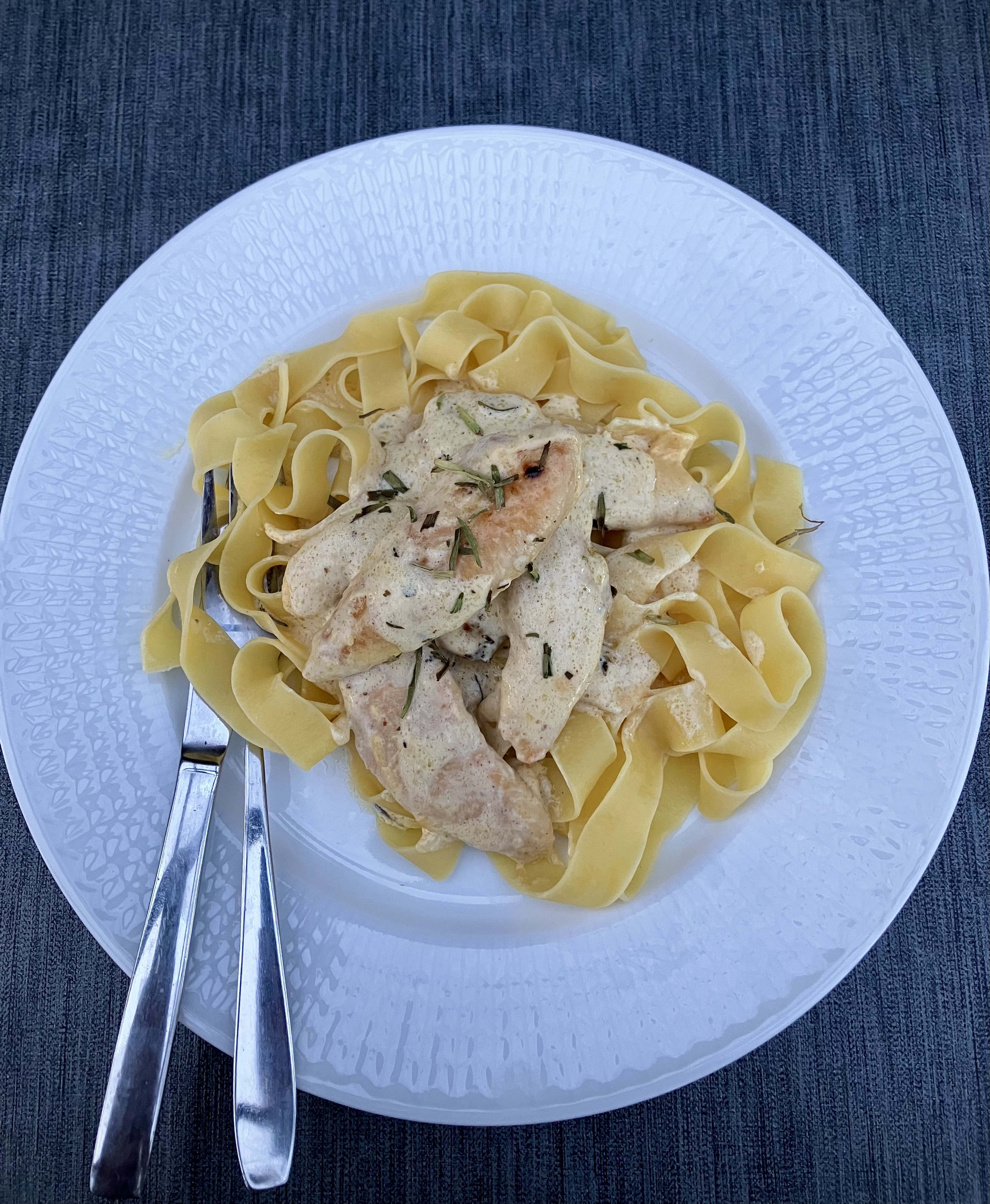 Dragonkyckling med pasta